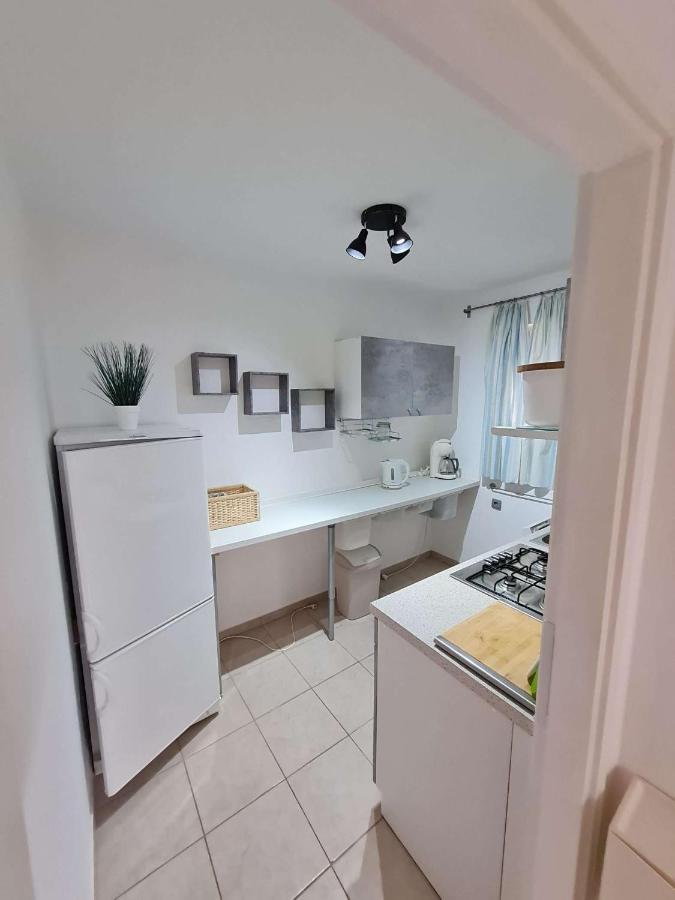 Apartmani Lovre I Zara Exteriör bild