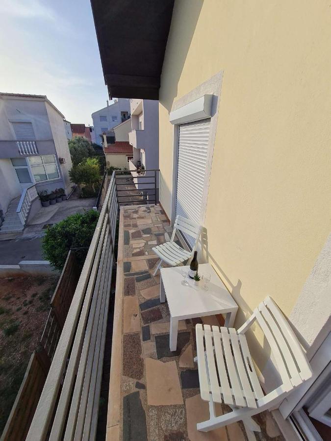 Apartmani Lovre I Zara Exteriör bild