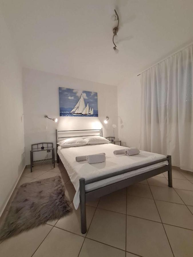 Apartmani Lovre I Zara Exteriör bild